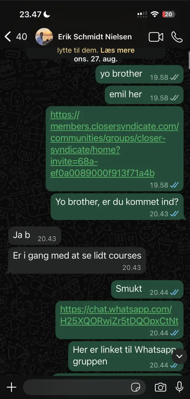 Erik samme aften han fik adgang, i gang med materialet